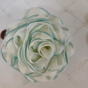 Beautiful Rose Shape Soft Mesh Shower Puff